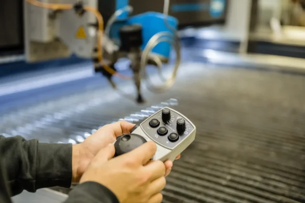 STM MasterCut - obrazek 3